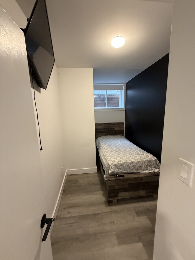 Photo - 227 Ave Blackburn