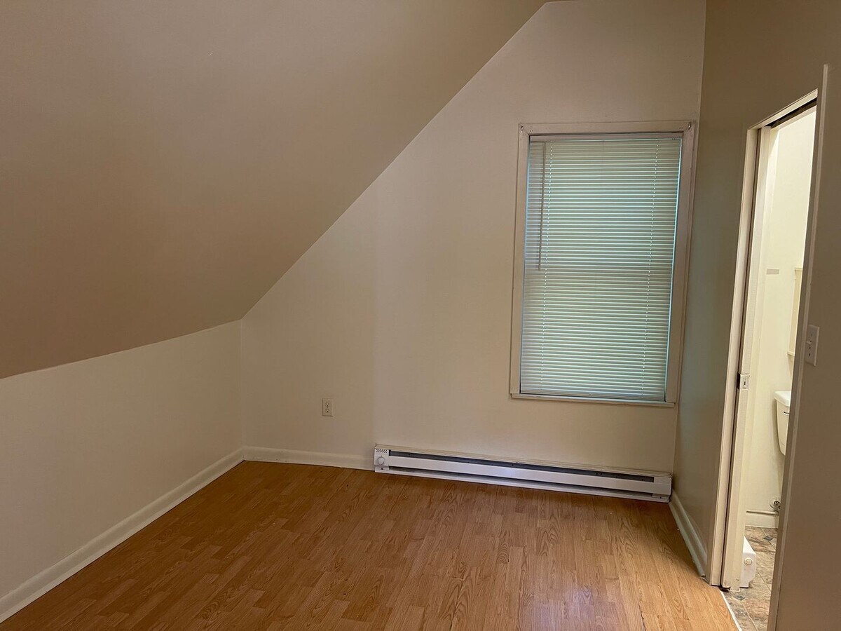 Photo - 1514 W Healey St Unit 3