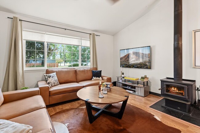 Photo - Glacier Chalet – Cozy Columbia Falls Retre...