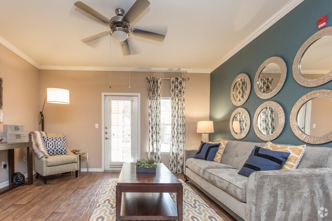 Living Area - Brisa At Shadowlake