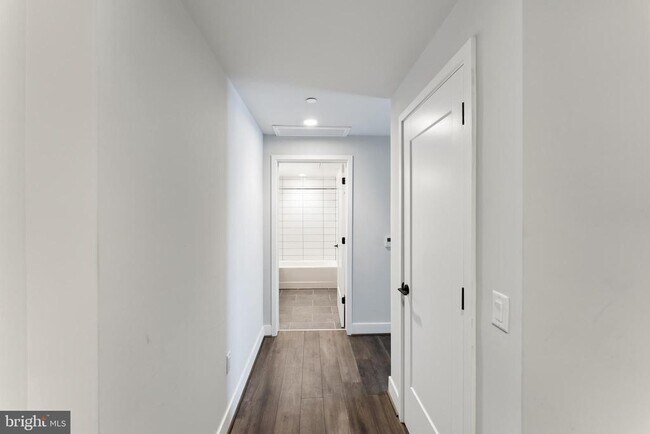 Photo - 1300 4th St SE Unit 902