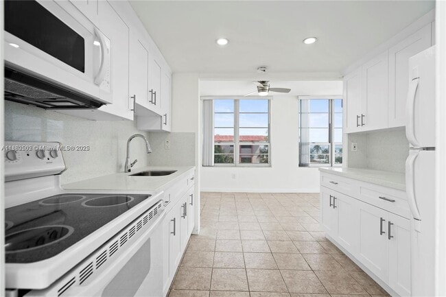 Building Photo - 7735 Abbott Ave Unit 5C Rental