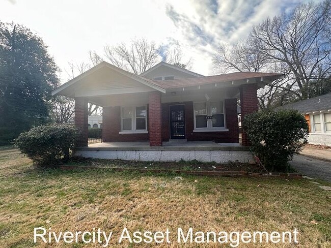 Building Photo - GEM HOME IN A GREAT LOCATION !!!!!! Section 8 Welcomed !!!!!