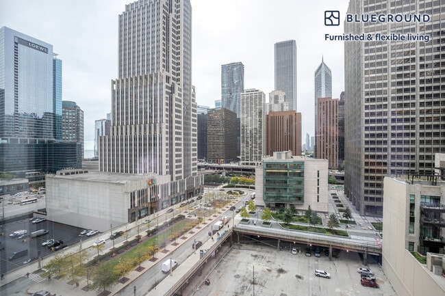 Photo - 200 E Illinois St Unidad FL12-ID1003