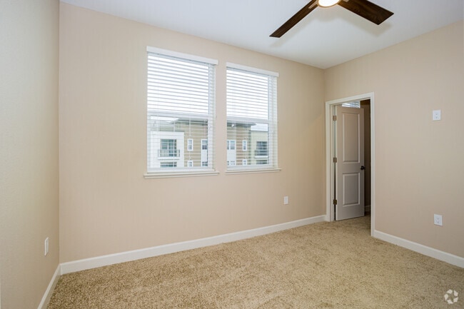 1BR, 1BA - 734SF - Core Natomas