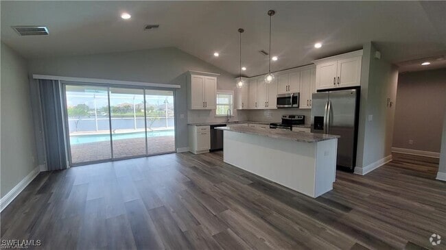 Building Photo - 1723 SW 31st Ln Rental