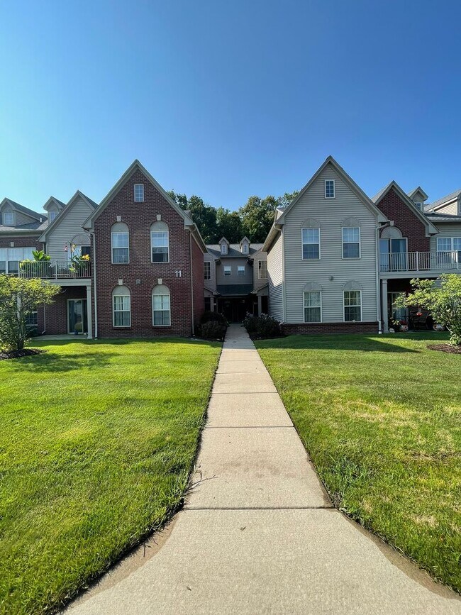 Photo - Bright Upper Condo with Garage | Near Shopping & Trails