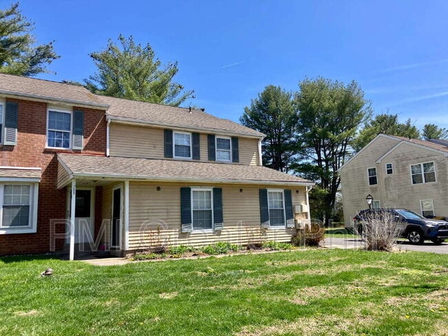 Photo - 1688 Bluebird Dr Unit A