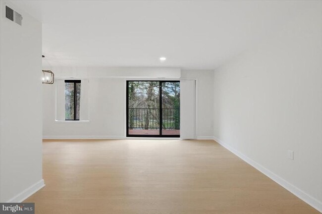 Photo - 125 Clubhouse Dr SW Unit 9