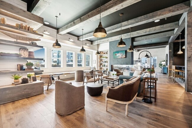 Photo - Mayhill Crossing