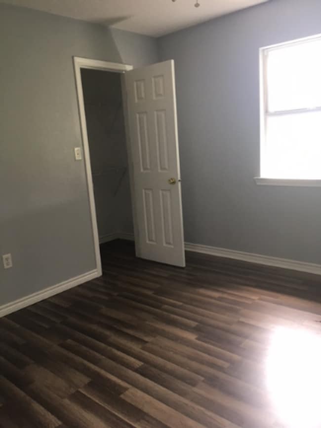 Photo - 9179 Farm Rd