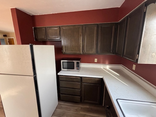 Photo - 214 5th Ave SW