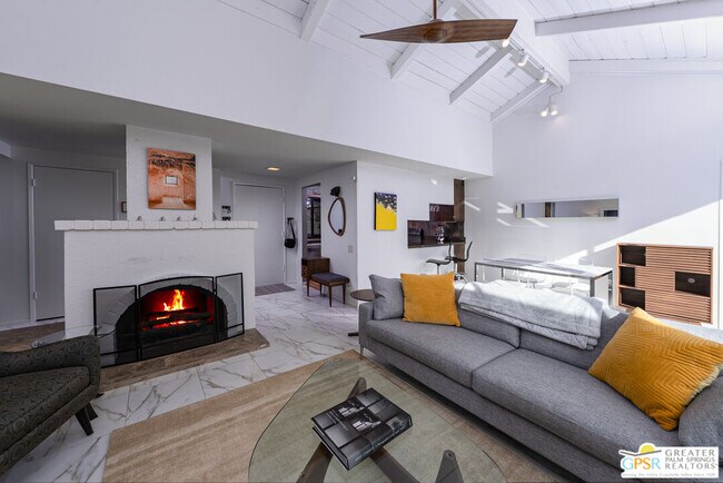 Photo - 4545 E 7 Lakes Dr Unit C