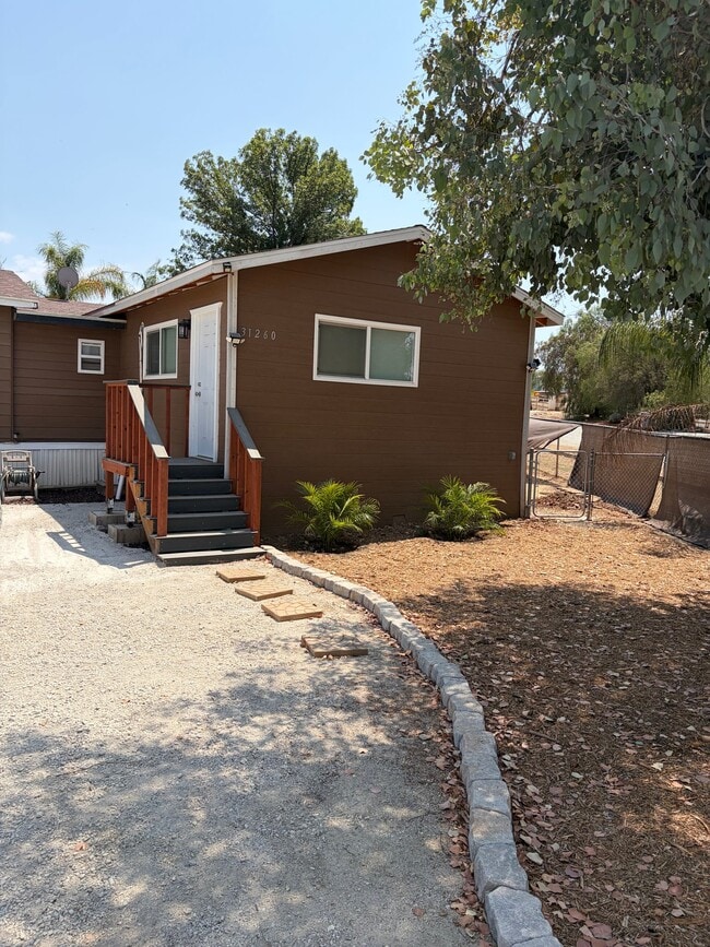 Photo - 31260 Saddleback Ln