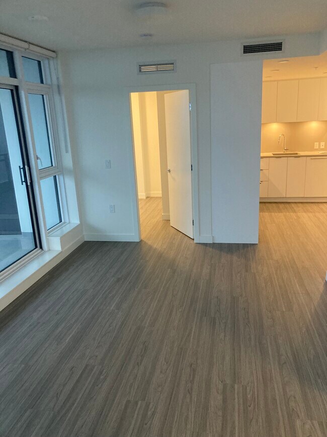 Photo - 13675 107A Av Unit 1908