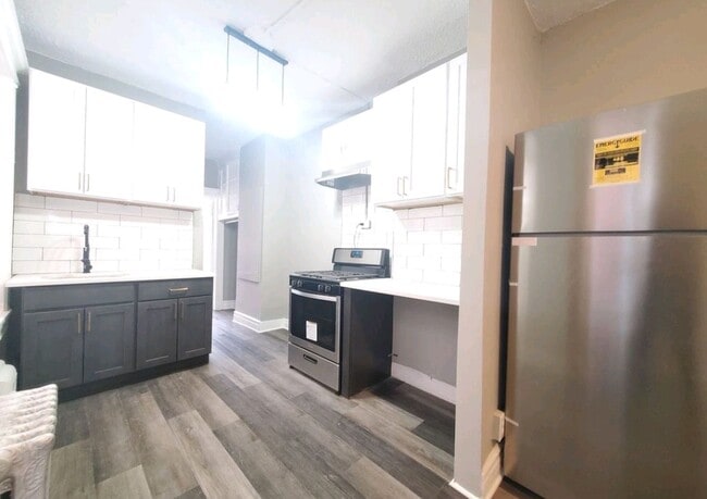 100 Romaine 2 - 98 Romaine Ave Apartments Unit 2