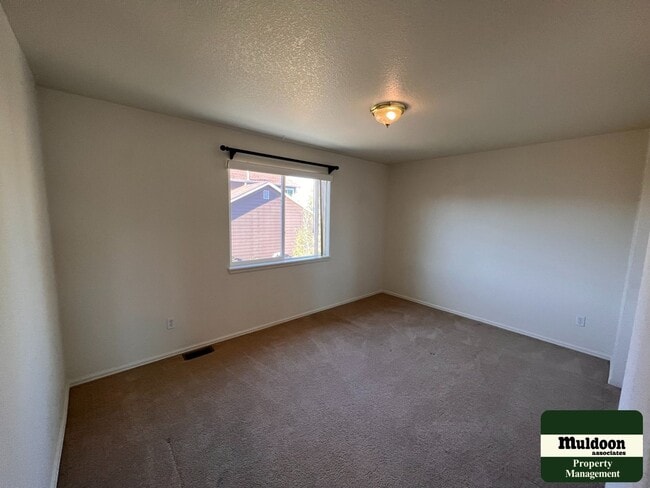 Photo - Stunning 3 Bedroom Home with lots of space and a beautiful fenced back yard -