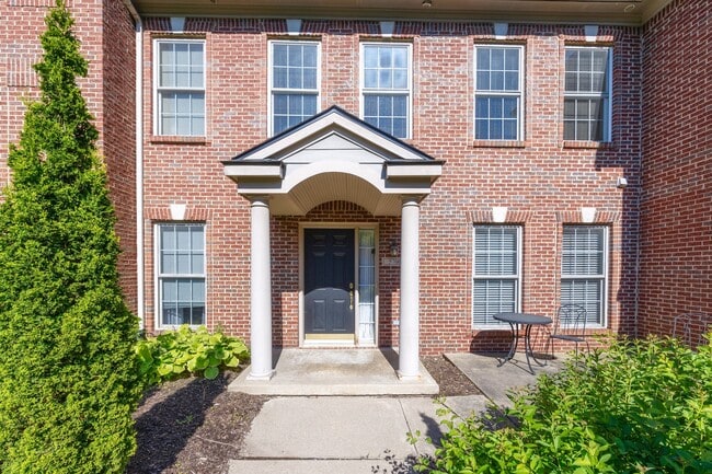 Building Photo - 5706 Hampshire Ln