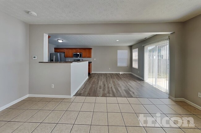 2337 Middle View Dr
