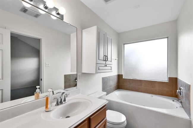 Photo - 4034 Falvel Shadow Creek Dr