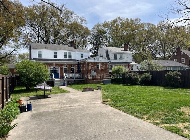 Photo - 3514 Montrose Ave