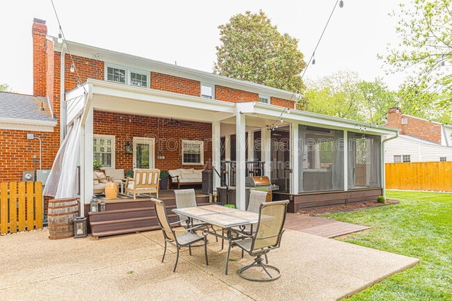 Photo - 9133 Robin Ridge Dr