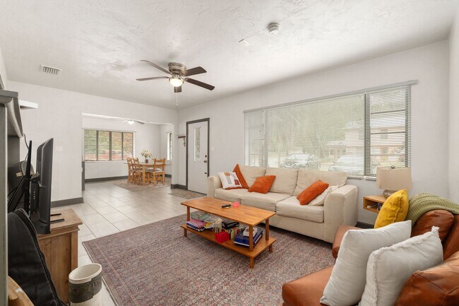 Photo - 5 NW 26th St