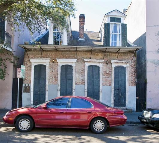 Photo - 832 St Ann St.