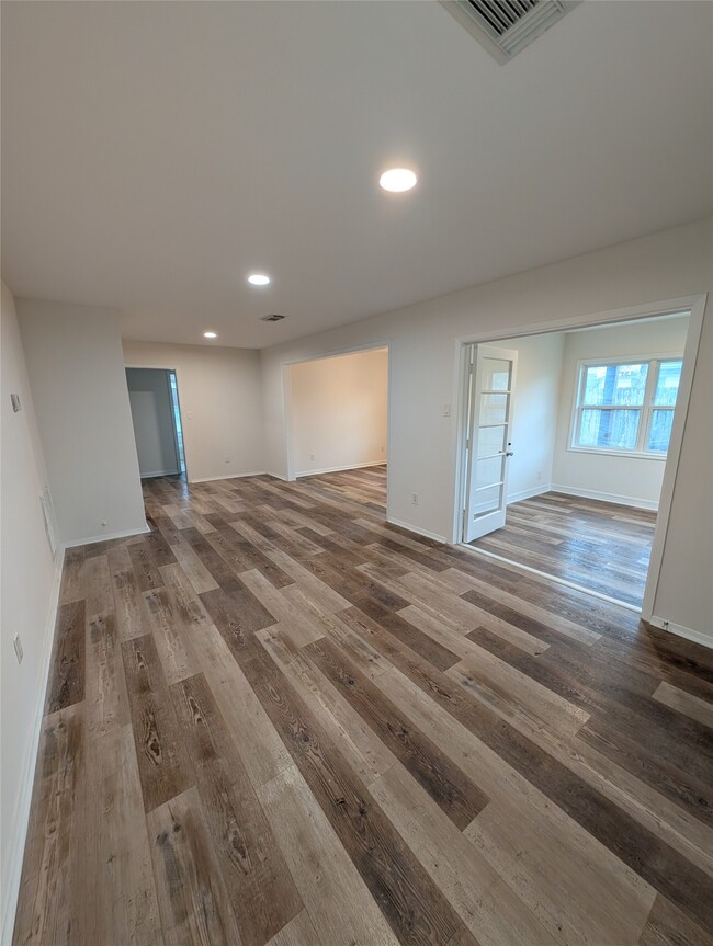 Photo - 4110 Ella Blvd