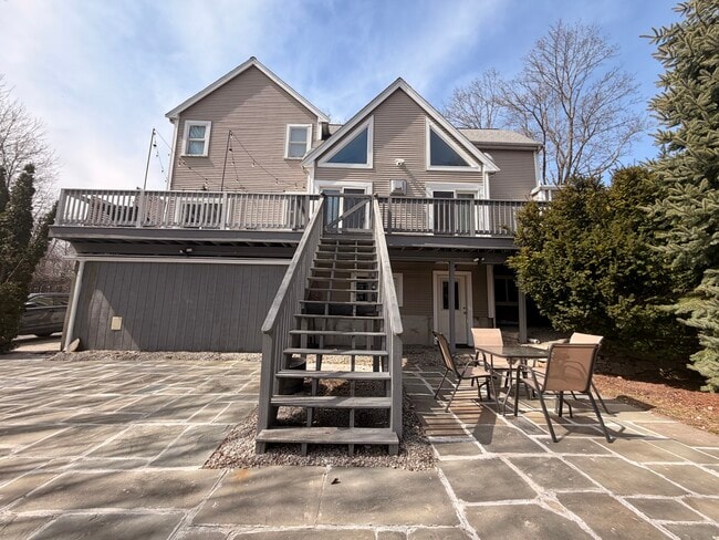 Photo - 532 East St Unit 3