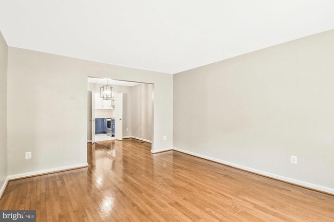 Photo - 10257 Friendship Ct