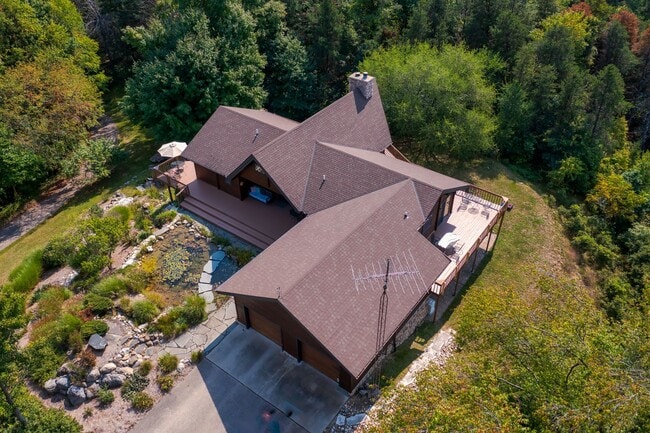 Photo - Three Bedroom Home in Hartford