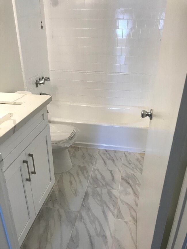 5222-5226 Lexington Ave