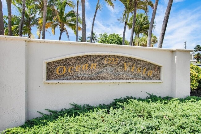 Photo - 1222 Hillsboro Mile