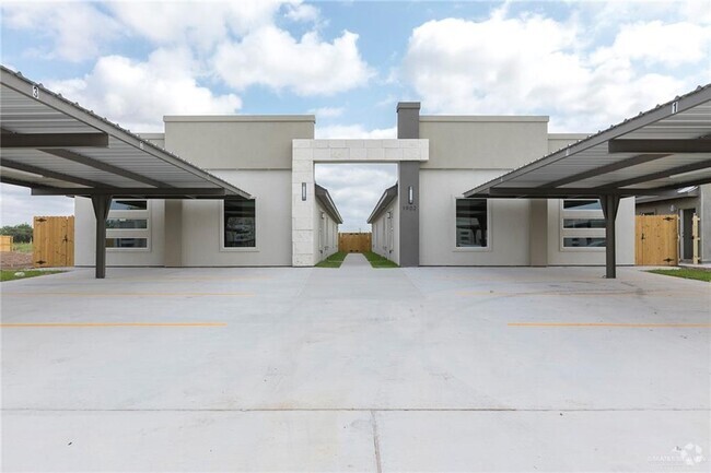 Building Photo - 1902 W Violet Dr Unit 1,#4 Rental