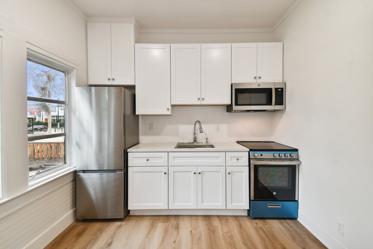 Photo - 215 S Howard Ave (Tampa, FL)