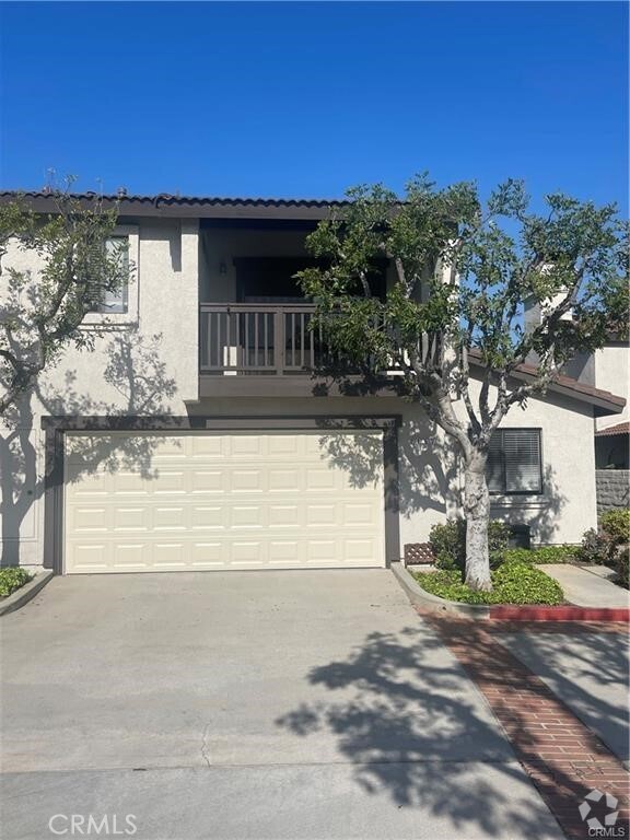 Building Photo - 2157 E Badillo St Rental