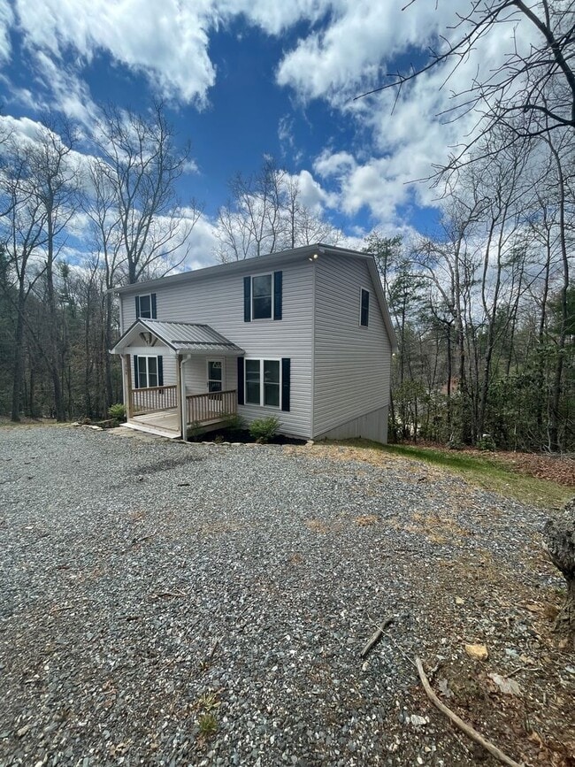 Photo - 350 Pinewood Cir