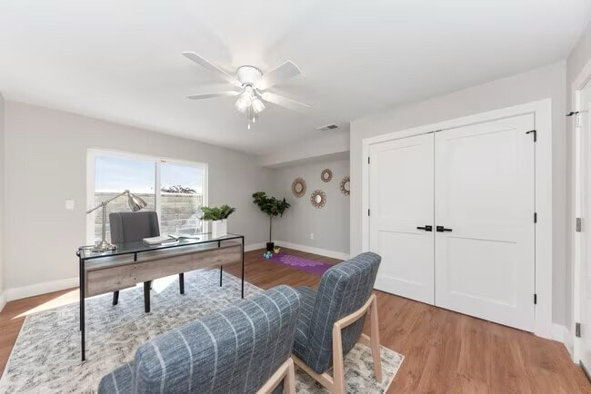 Photo - 4492 Butterfield Pl