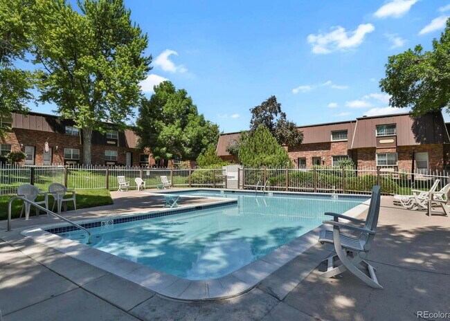 Photo - Great Littleton Location!! (56LO)