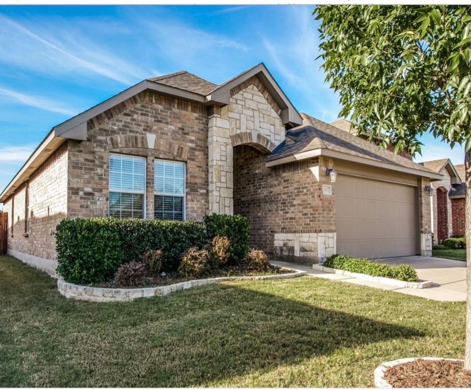 Photo - 2412 Clairborne Dr