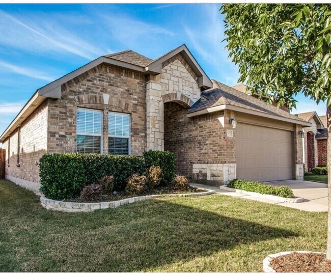 Building Photo - 2412 Clairborne Dr