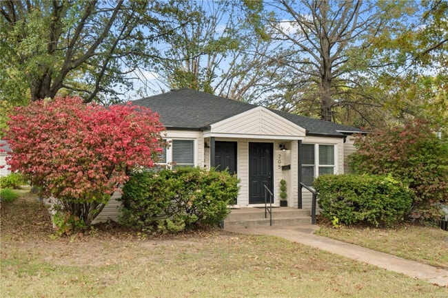 Photo - 205 N 28th St Unit 205