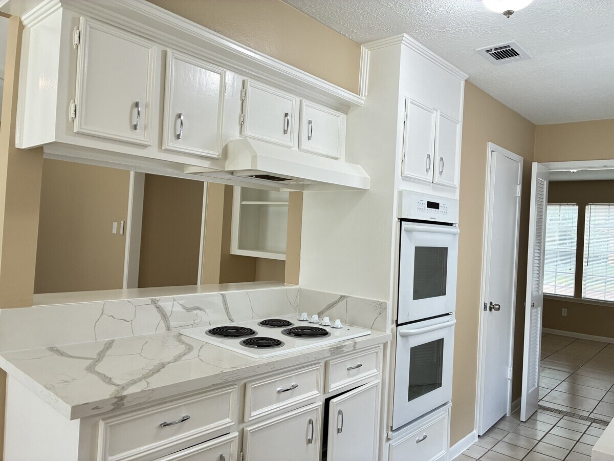 Photo - 10314 Autumn Harvest Dr