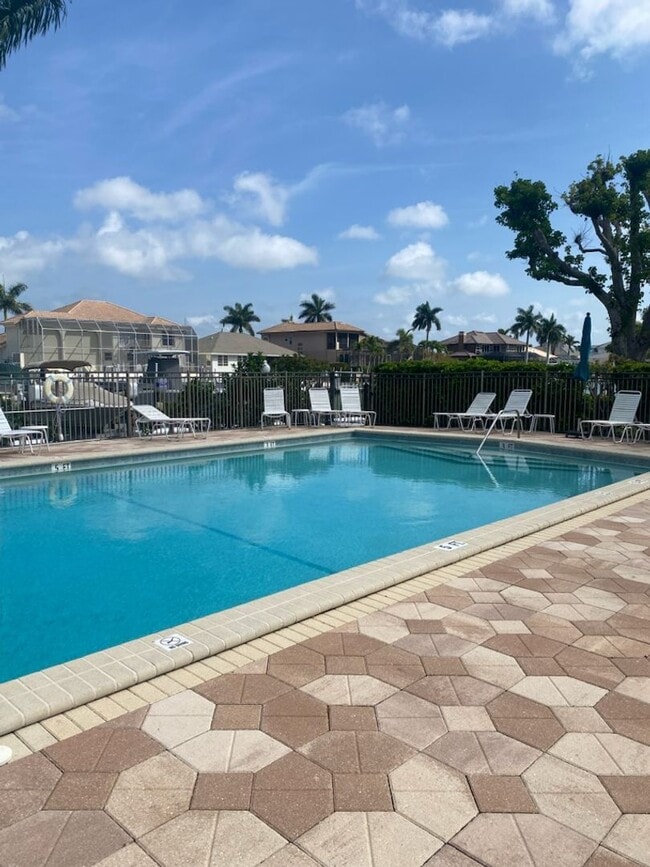 Vantage Point - Vantage Point Condo