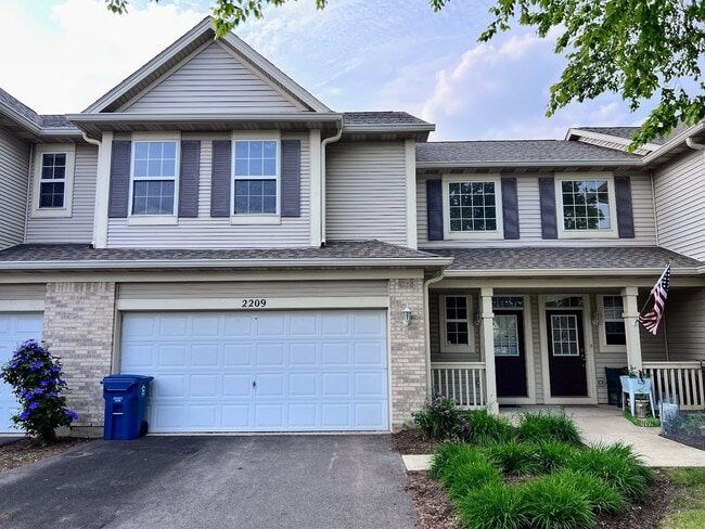 Photo - 2209 Sunrise Cir Townhome