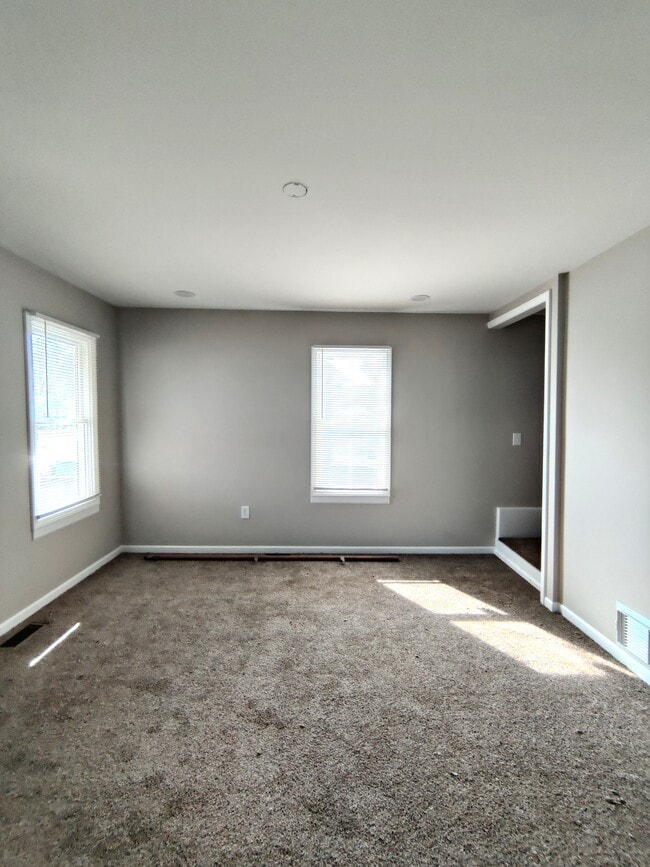 Photo - 401 N 3rd St