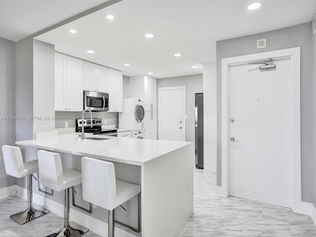 Photo - 6000 N Ocean Blvd Unidad 5G