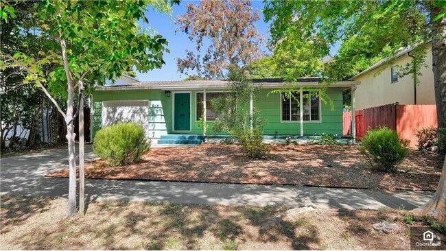 Building Photo - 518 Yuba St Rental