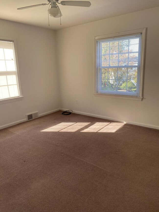 Photo - Downtown Birmingham Two Bedroom Unit